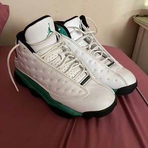 jordan 13 retro white lucky green- size 8